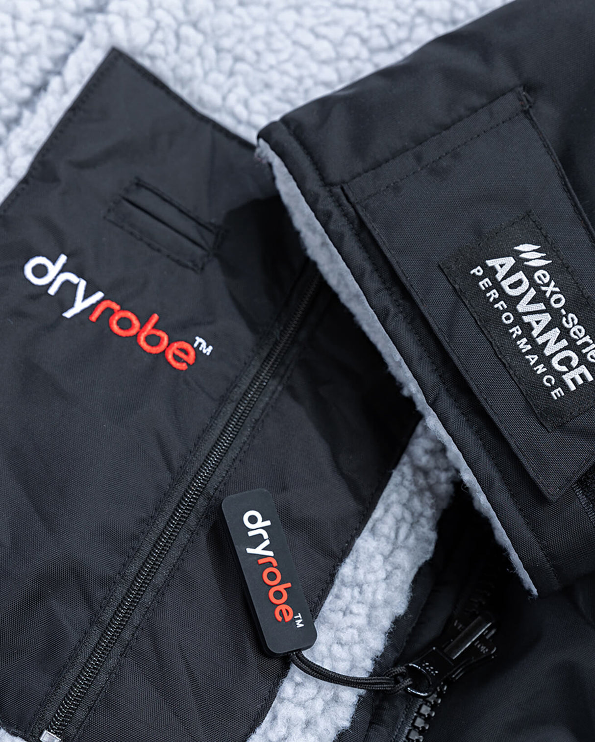 Dryrobe - Black (Long Sleeved)